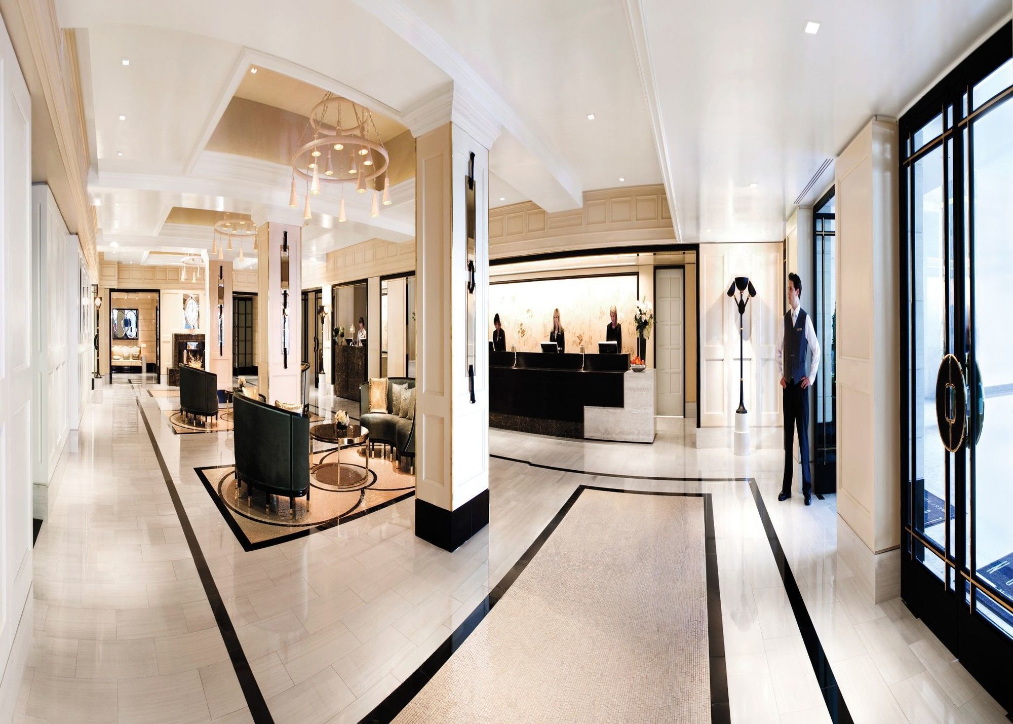 The London West Hollywood At Beverly Hills Exteriör bild The lobby of the Mandarin Oriental, Paris