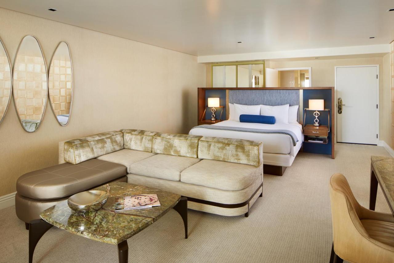 The London West Hollywood At Beverly Hills Exteriör bild A guest room at The Mirage
