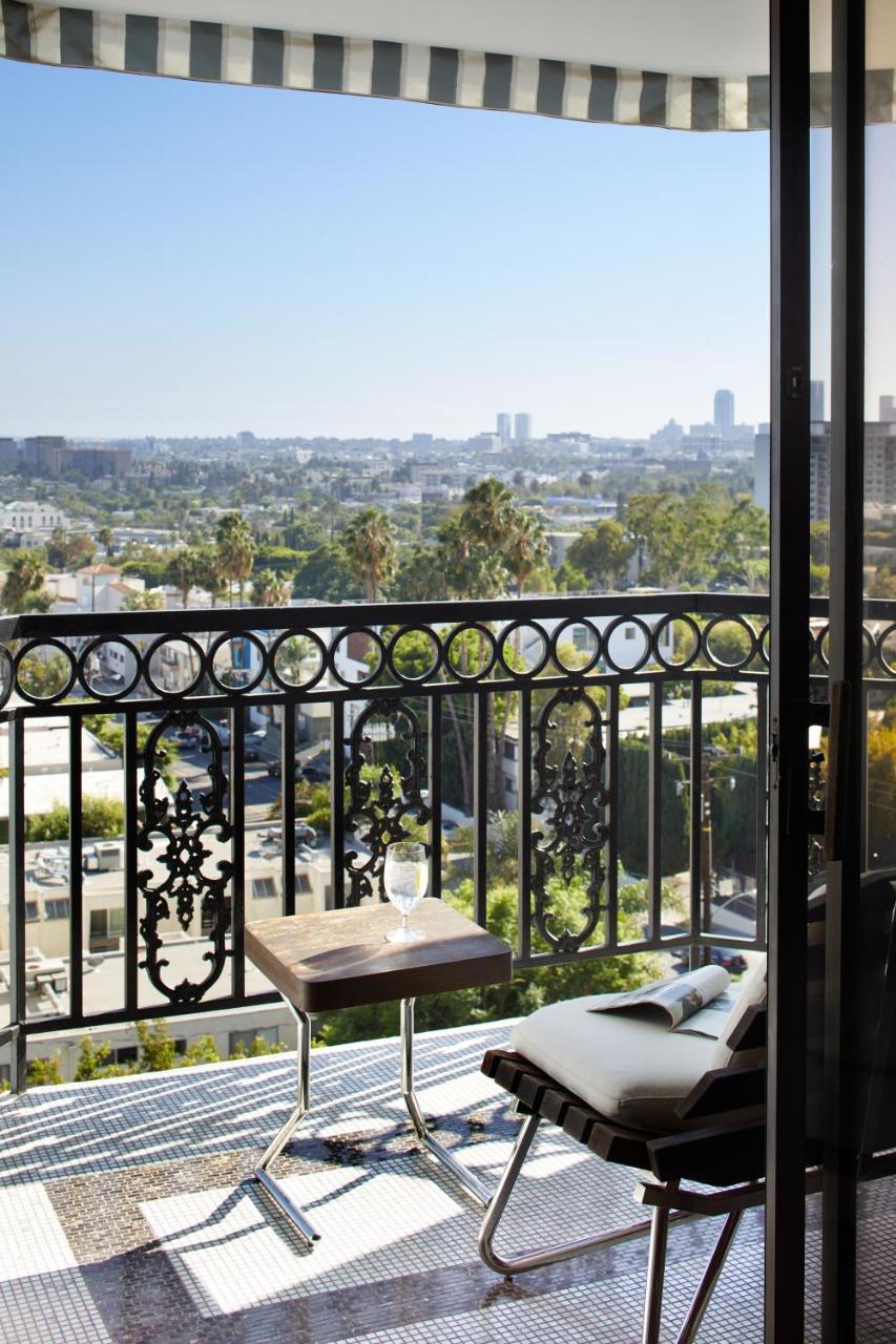 The London West Hollywood At Beverly Hills Exteriör bild View from the balcony of a suite at the Beverly Hills Hotel