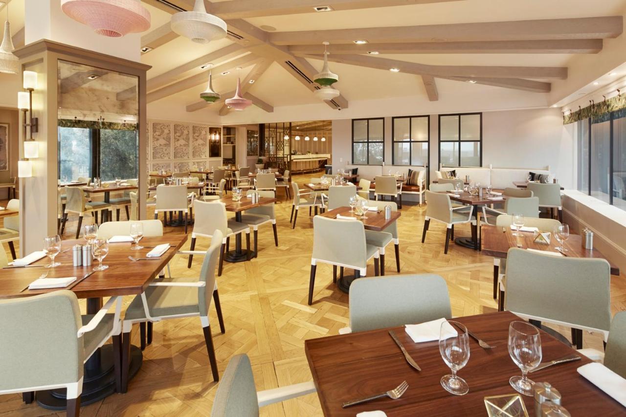 The London West Hollywood At Beverly Hills Exteriör bild Interior of the restaurant